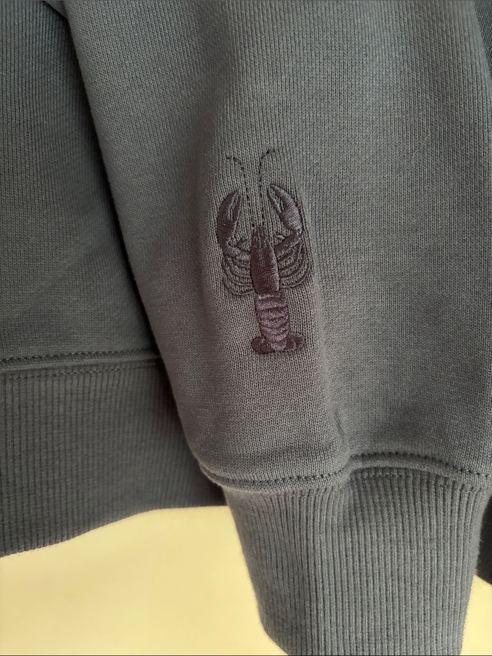 New Balance Women's Navy Crewneck Sweatshirt w/ White Stripe & Embroidered Logo - Picture 4 of 4